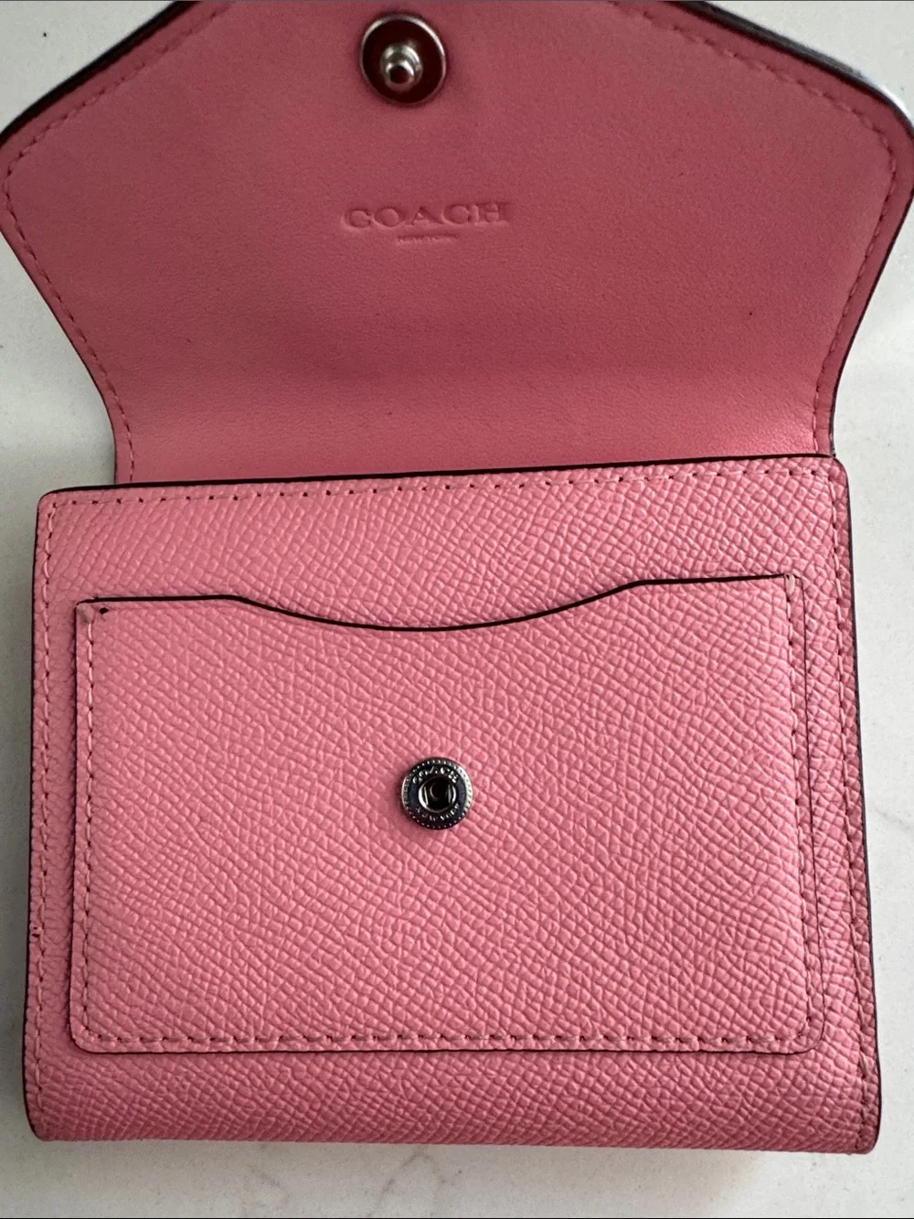 Coach Wyn Wallet, EUC - Picture 5 of 8